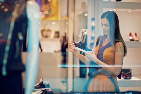 Running Shoe Company Builds a Stable Network From Scratch, Quickly